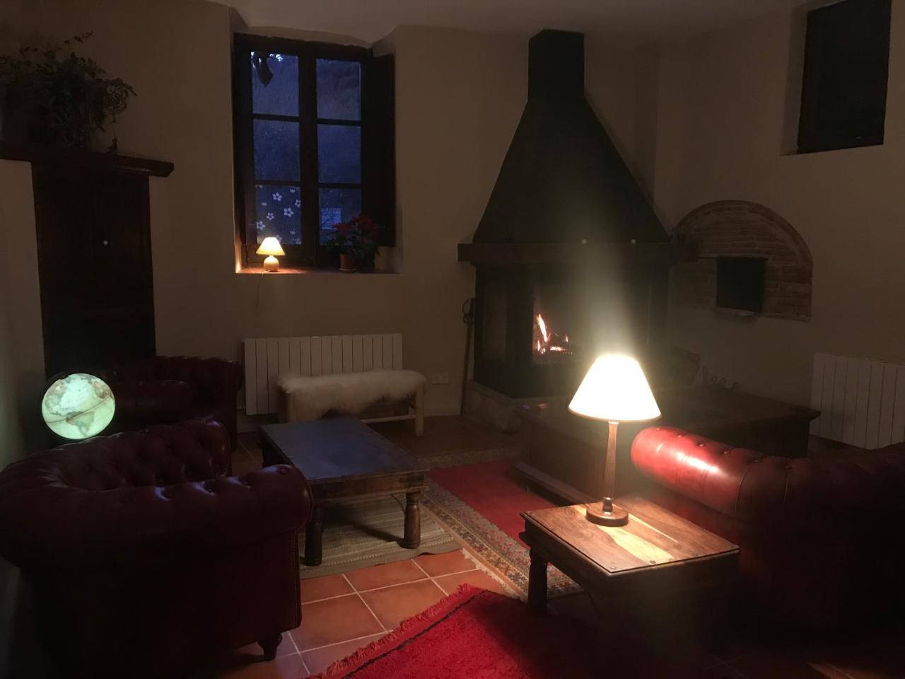 Hostal De Bianya La Vall de Bianya Εξωτερικό φωτογραφία